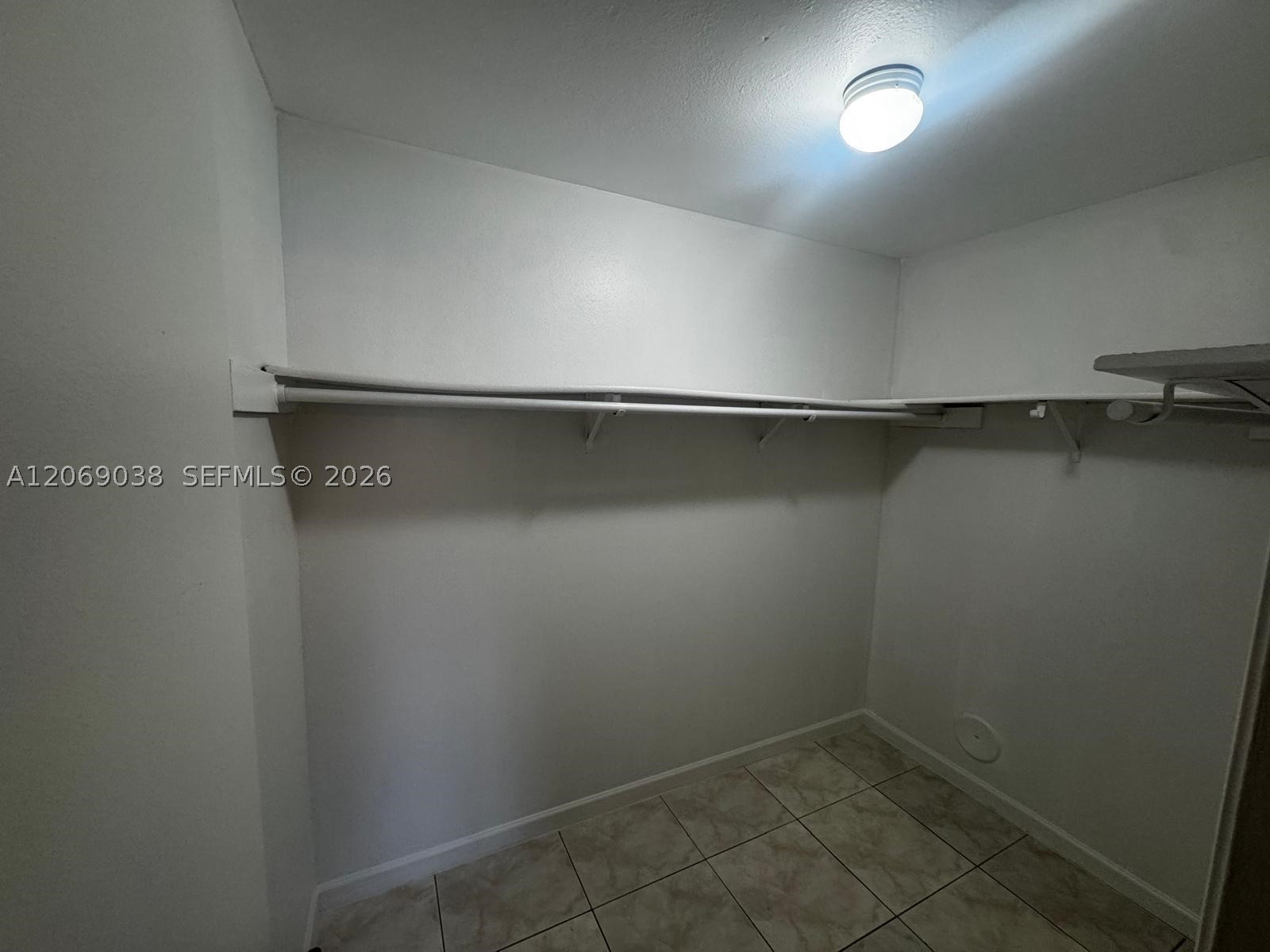 8793 Nw 39th St 7 Blgd Property Photo 13