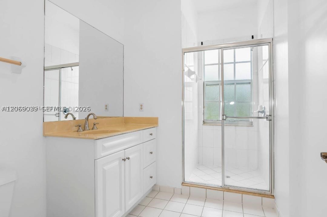 4762 Lakeside Ter Property Photo 29