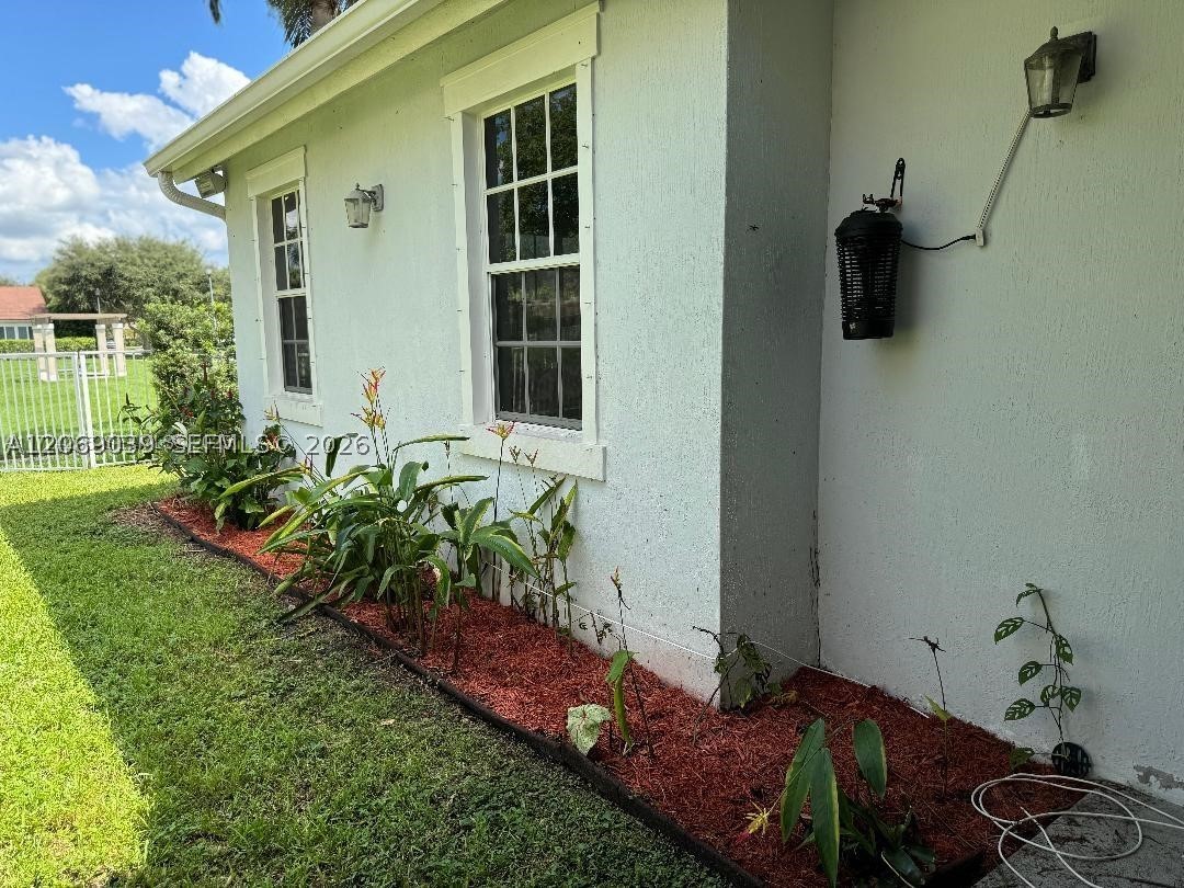 4762 Lakeside Ter Property Photo 34