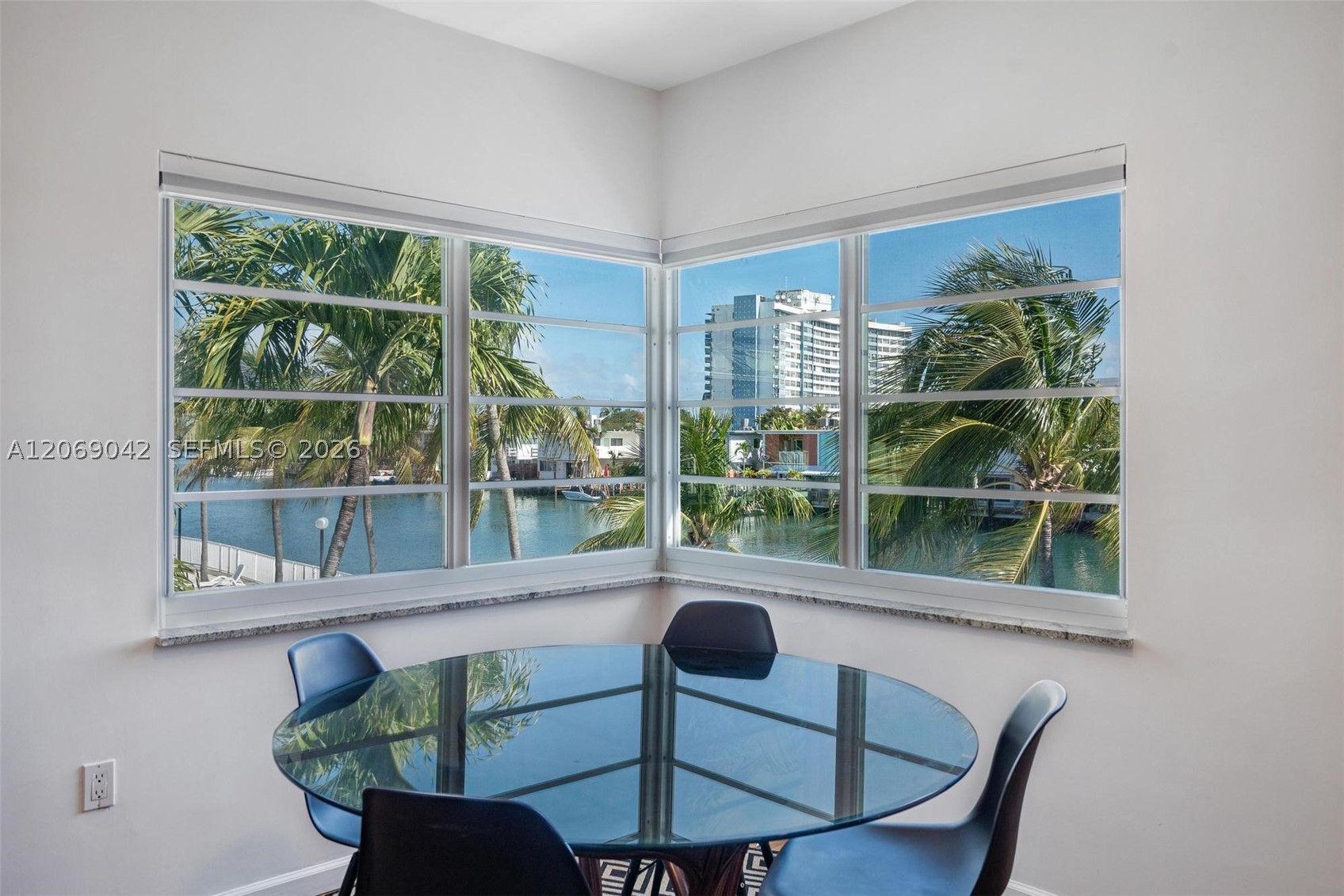 7207 Bay Dr 11 Property Photo 11