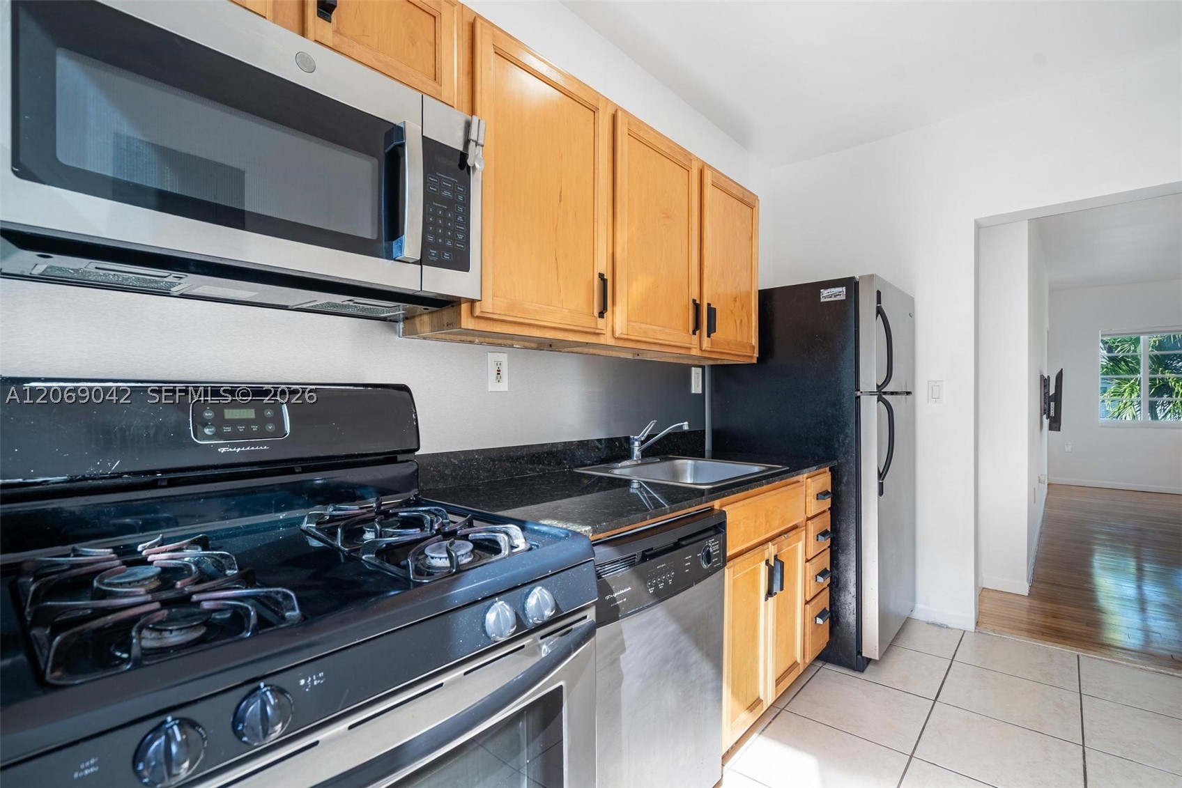 7207 Bay Dr 11 Property Photo 19