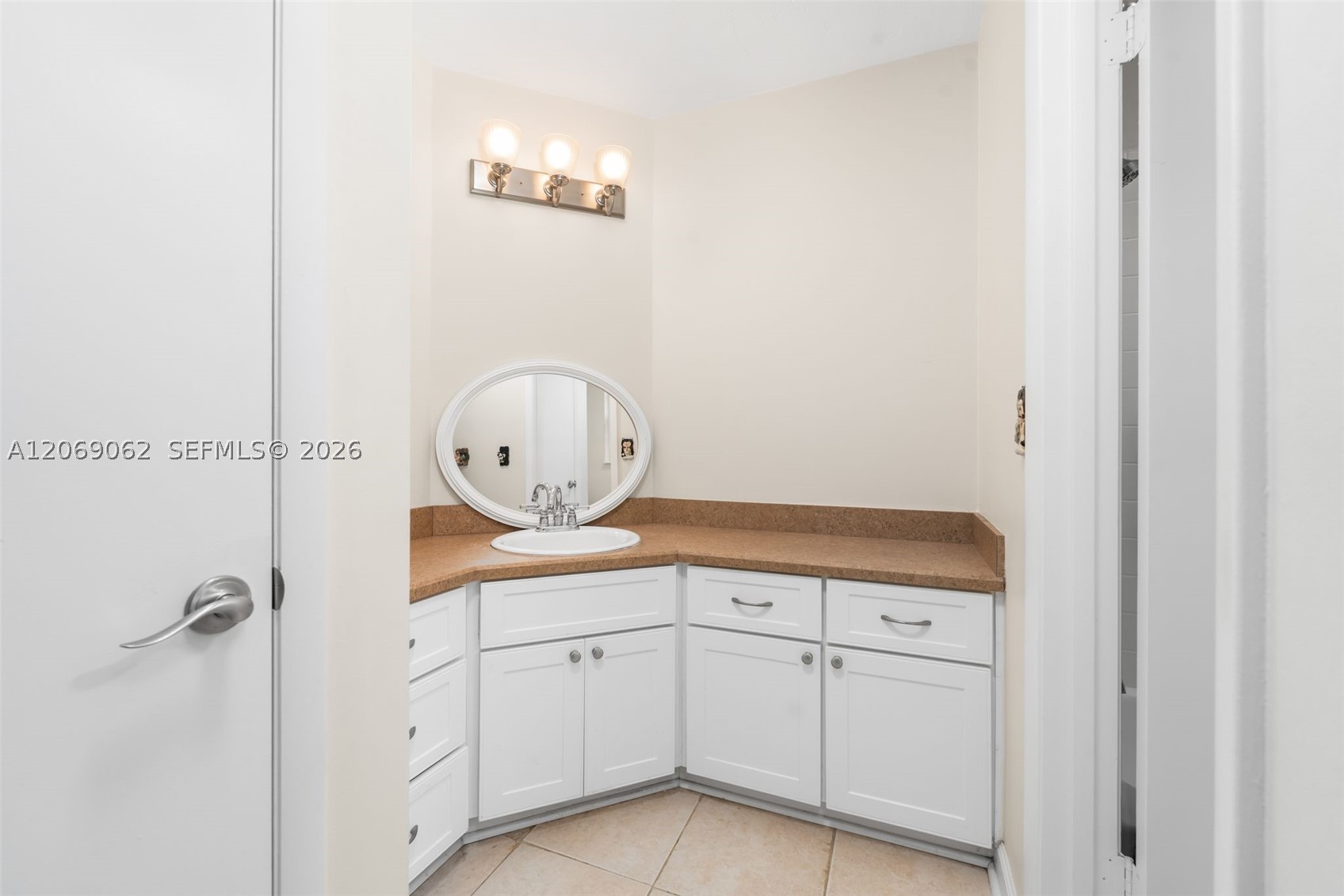 8593 Nw 41st Terr Property Photo 11