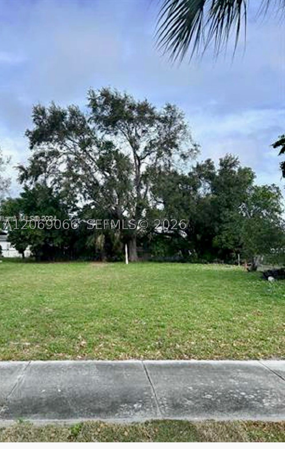 710 Sw 3rd Pl Property Photo 1