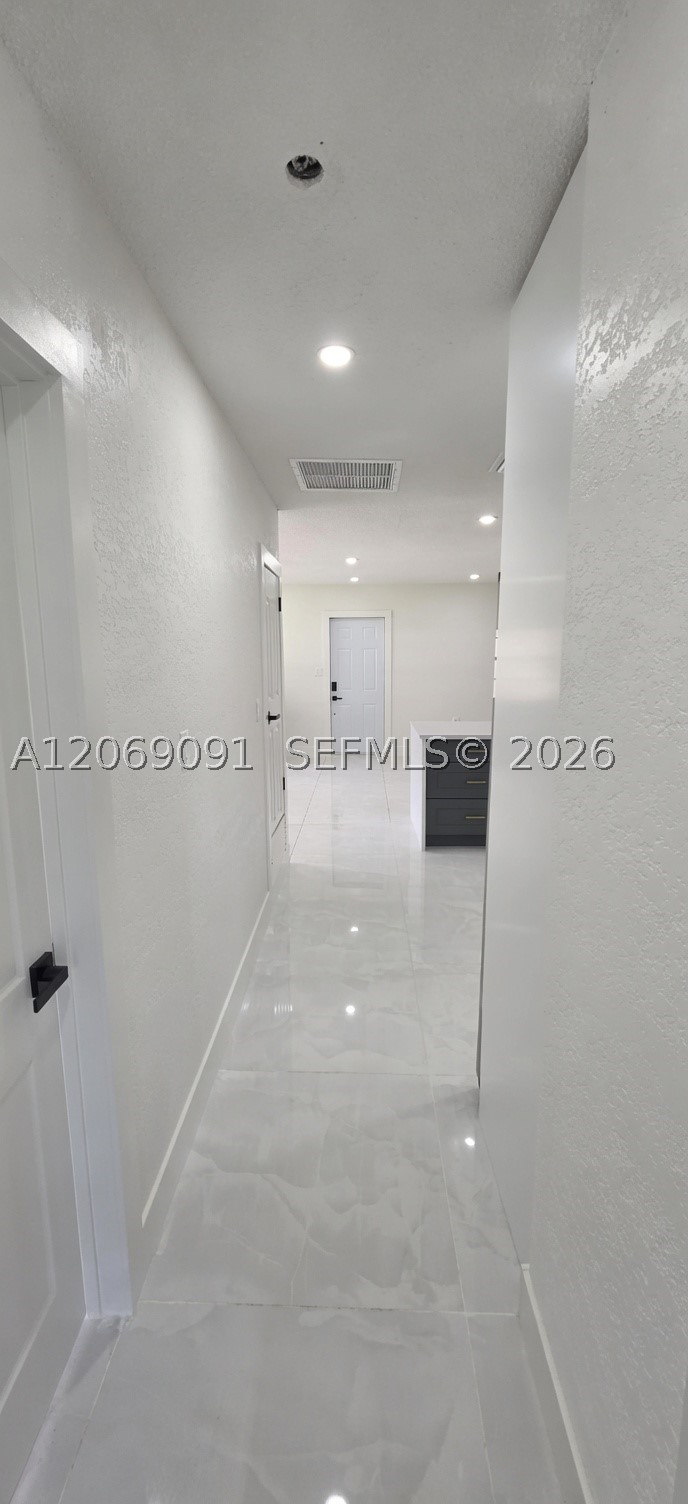 A12069091 Property Photo 8