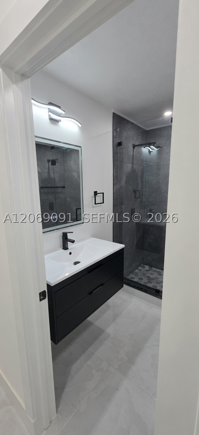 A12069091 Property Photo 10