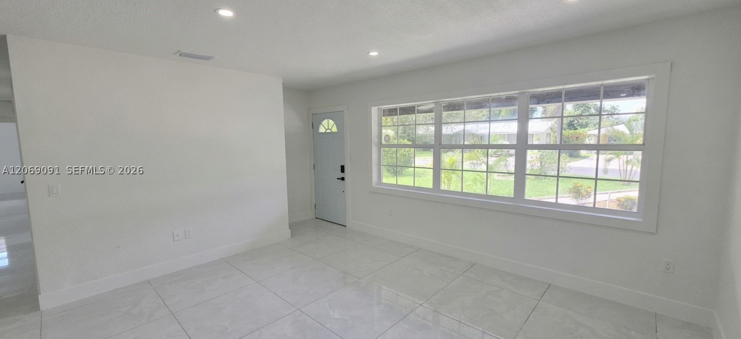 A12069091 Property Photo 20