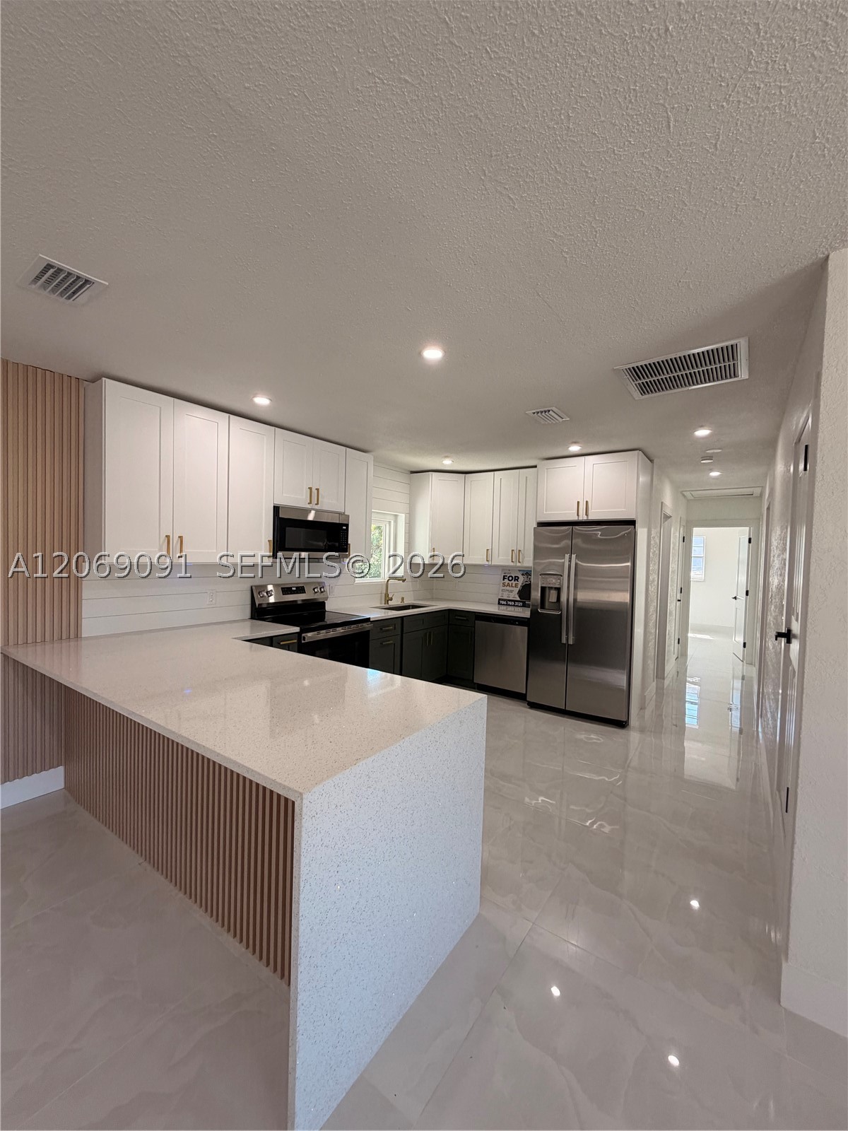 A12069091 Property Photo 22