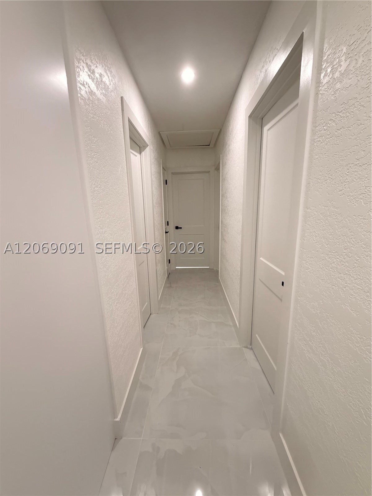 A12069091 Property Photo 32