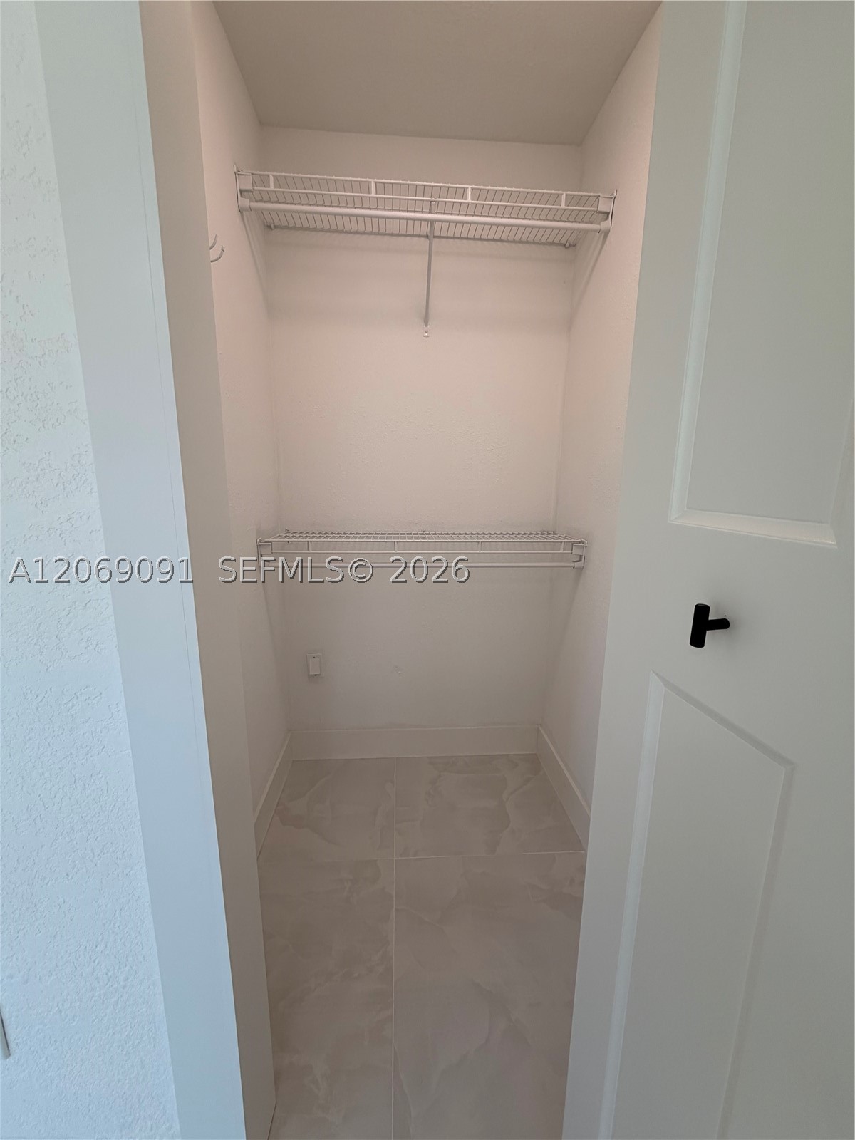 A12069091 Property Photo 36