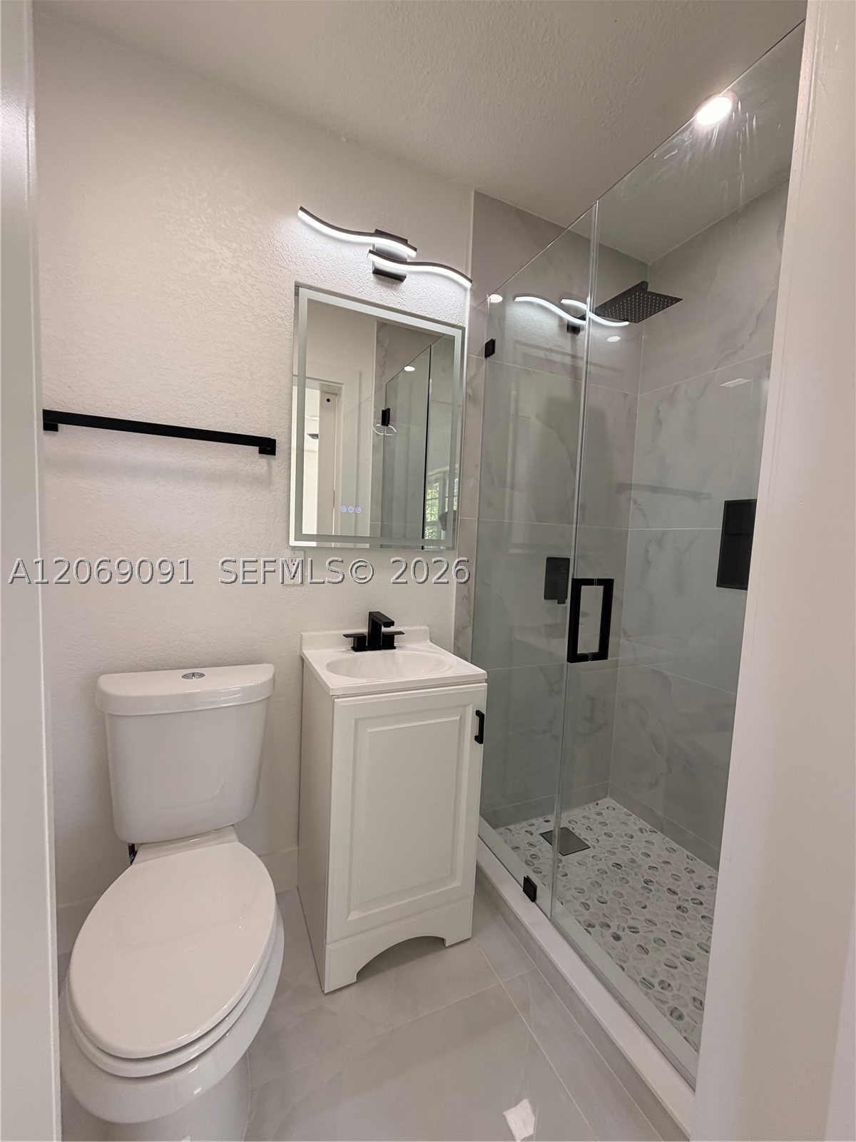 A12069091 Property Photo 38