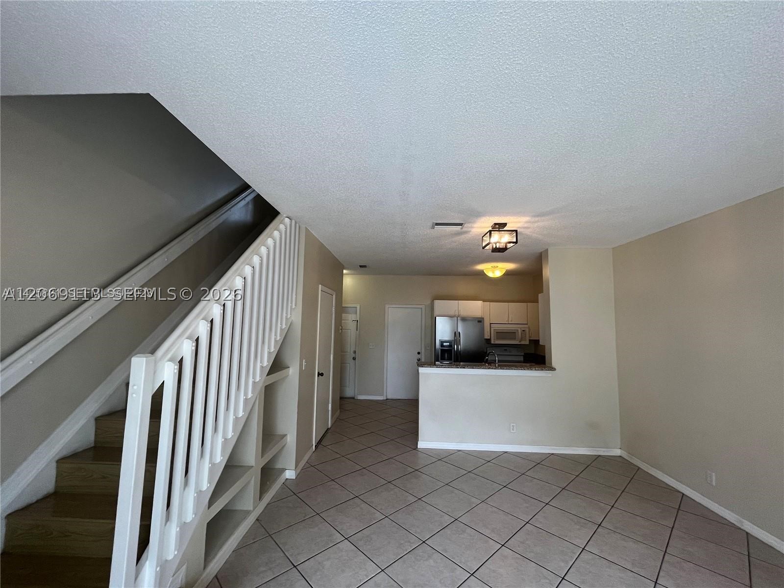 3905 San Simeon Ln Property Photo 13
