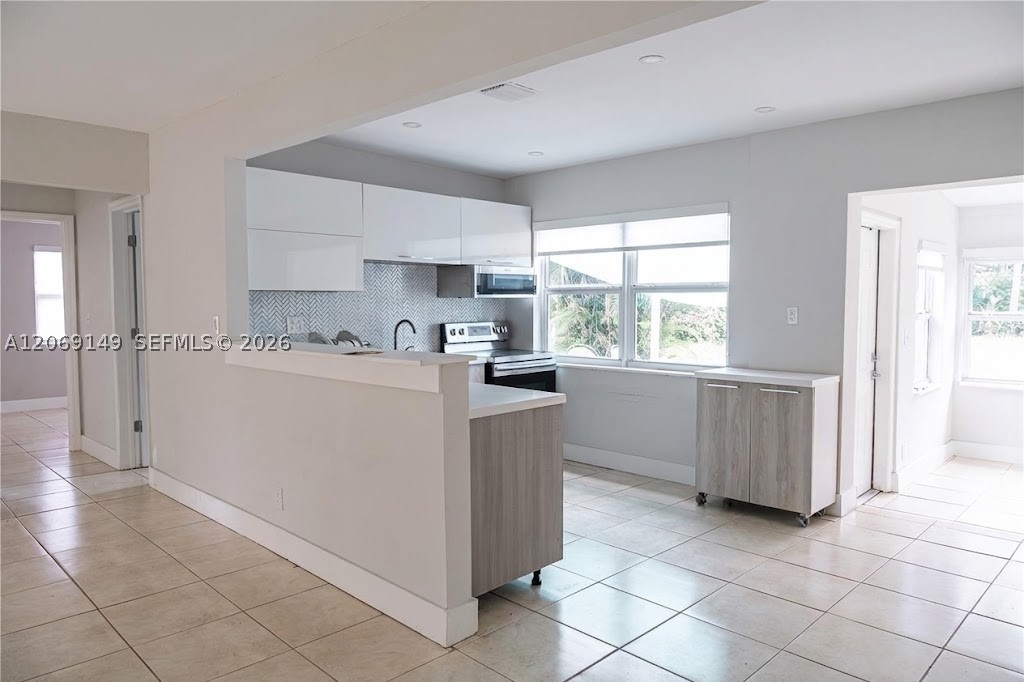 2842 Jackson St Property Photo 4