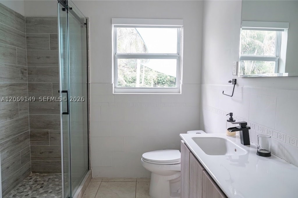 2842 Jackson St Property Photo 9