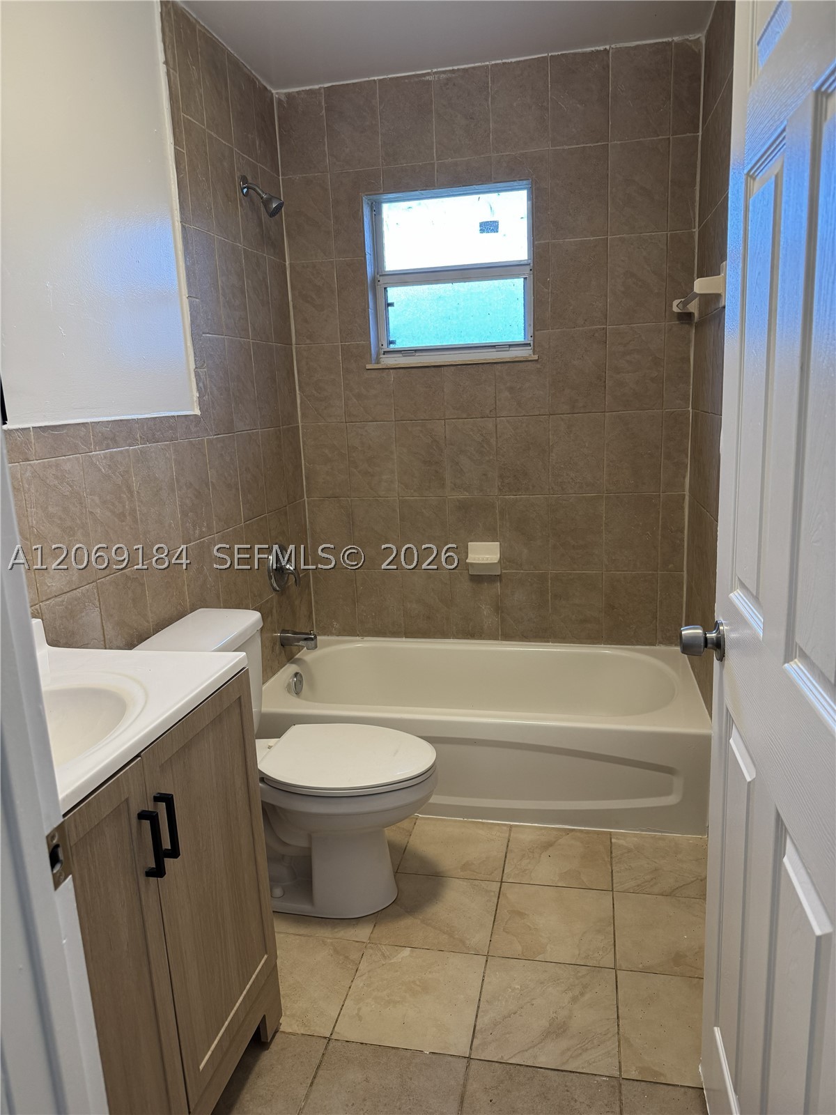 12040 Sw 214th Ter 2 Property Photo 2