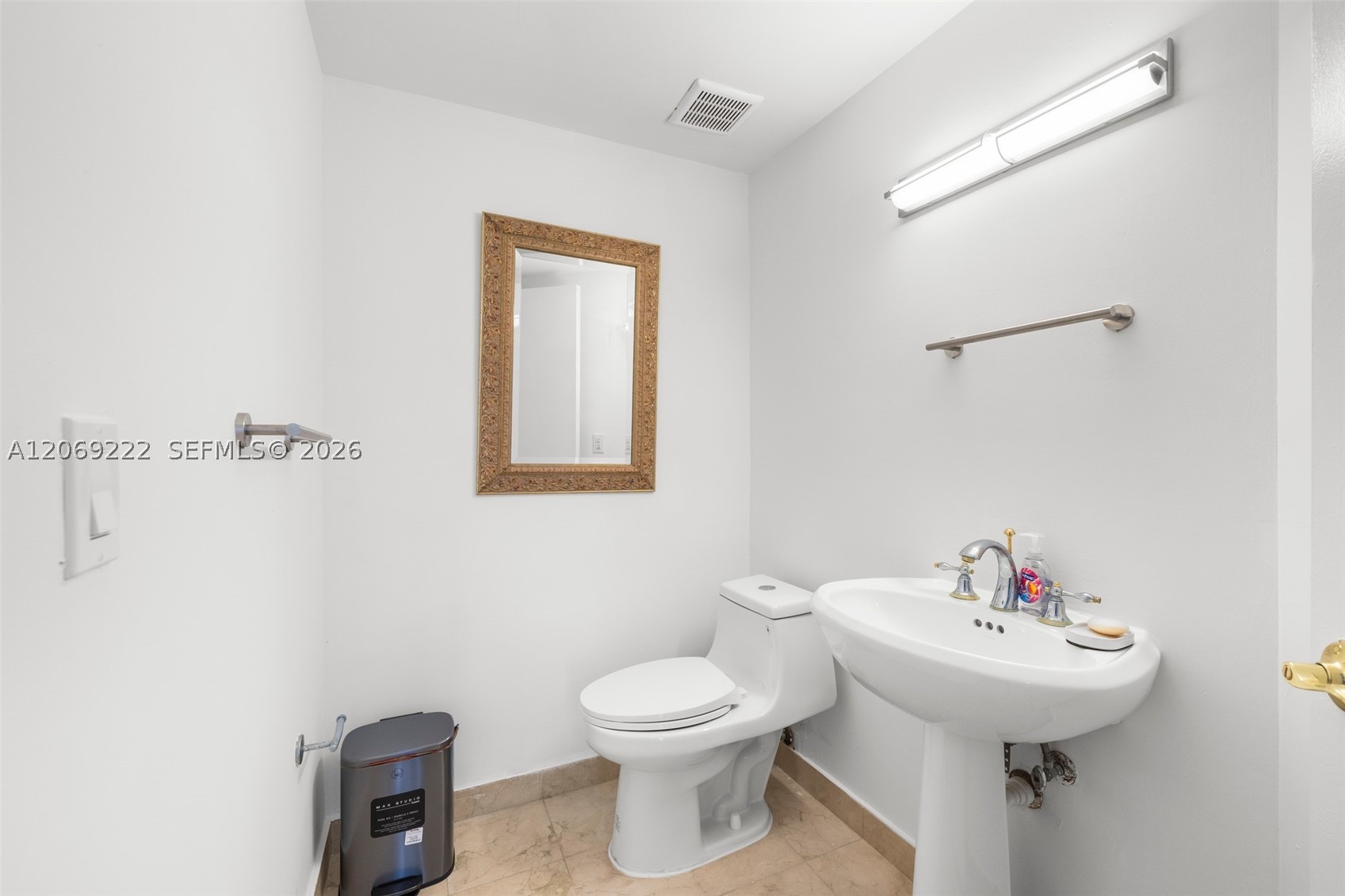 9559 Collins Ave S9-d Property Photo 4