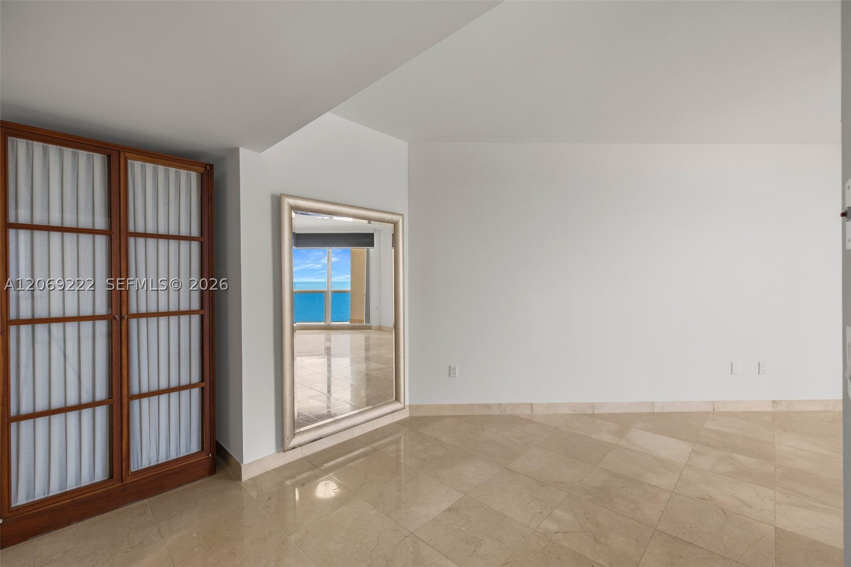 9559 Collins Ave S9-d Property Photo 17
