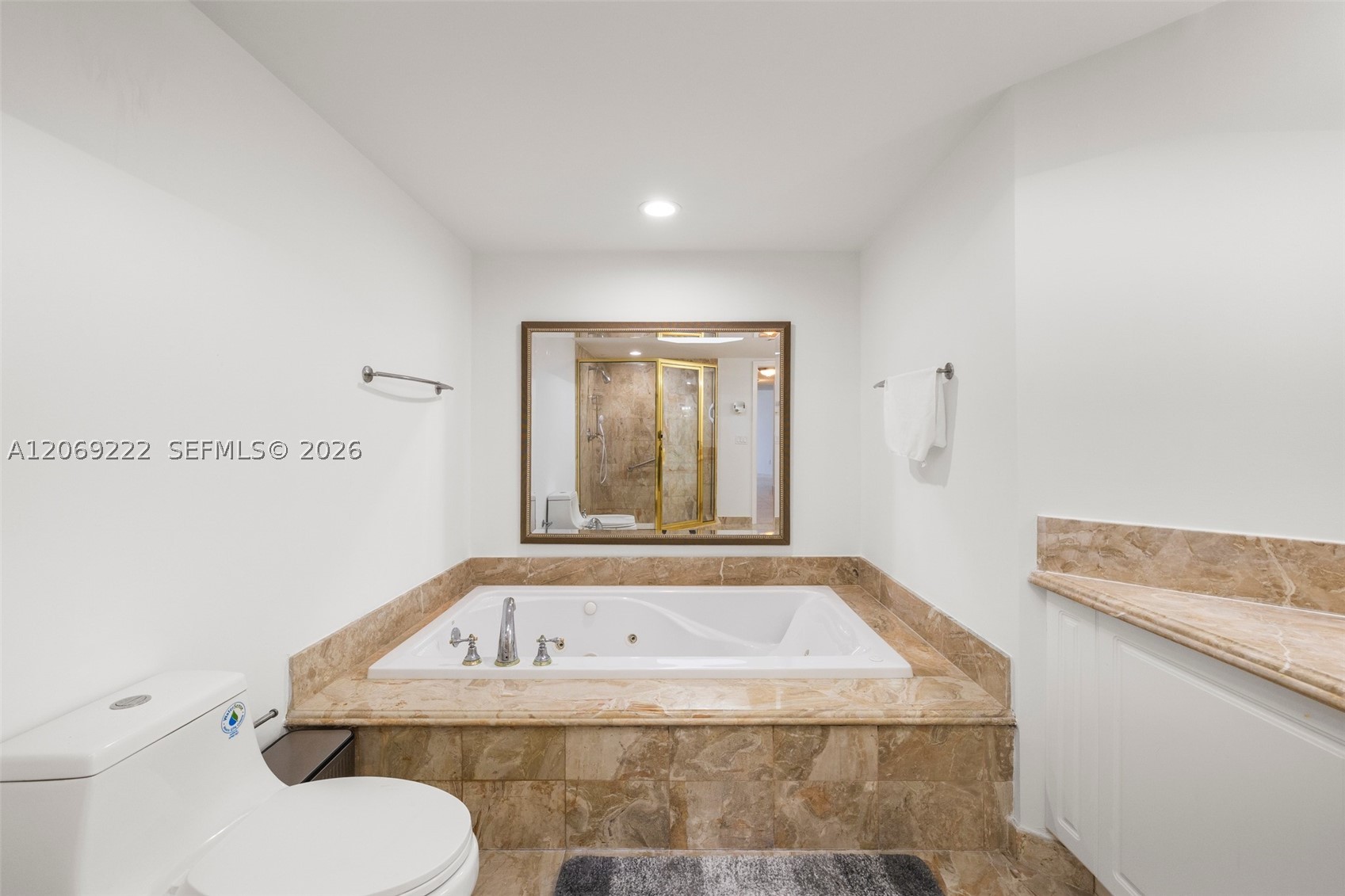 9559 Collins Ave S9-d Property Photo 27
