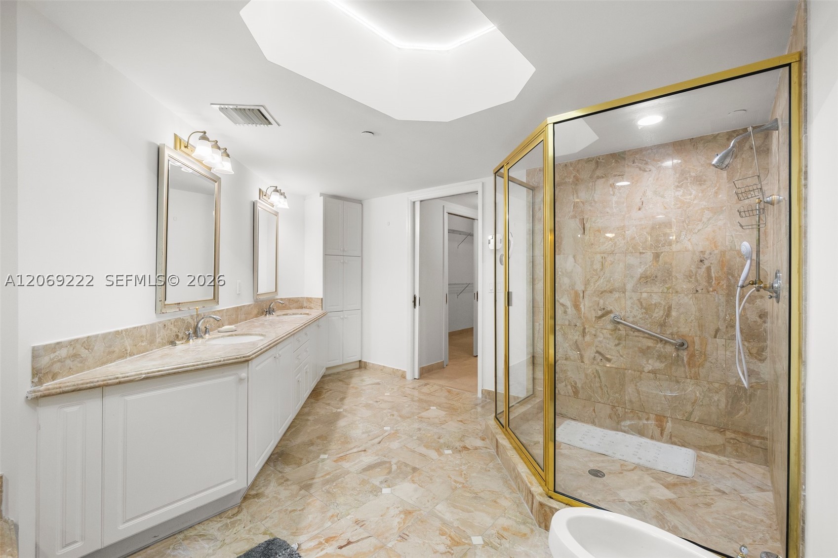 9559 Collins Ave S9-d Property Photo 28
