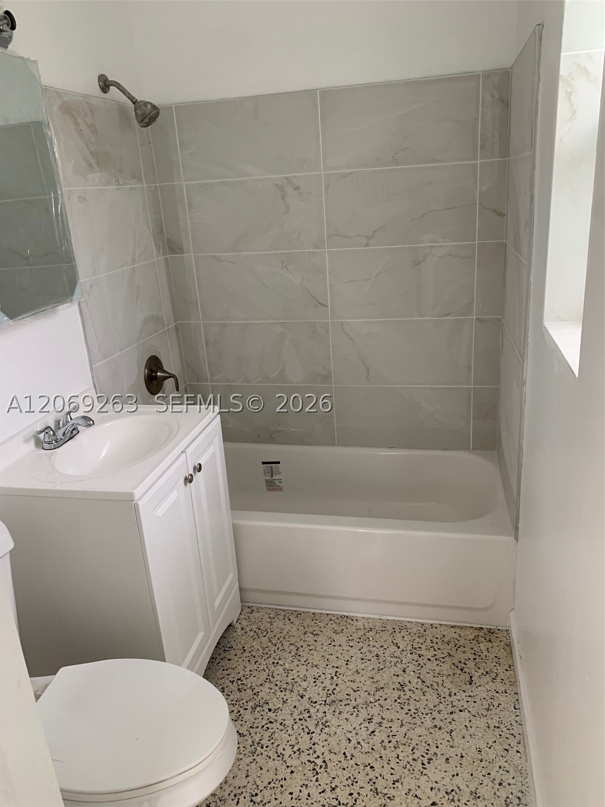 1137 Ne 111th St 1135 Property Photo 4