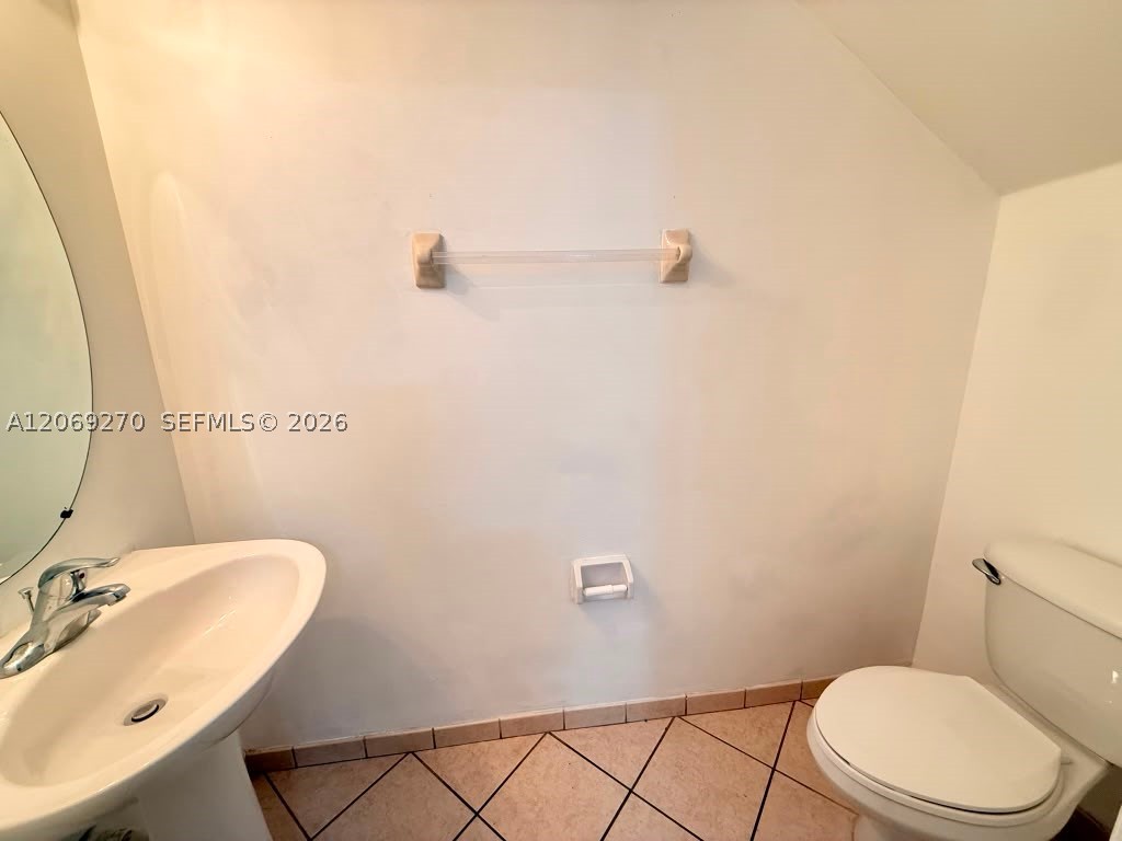 230 Se 29th Ave 12 Property Photo 19