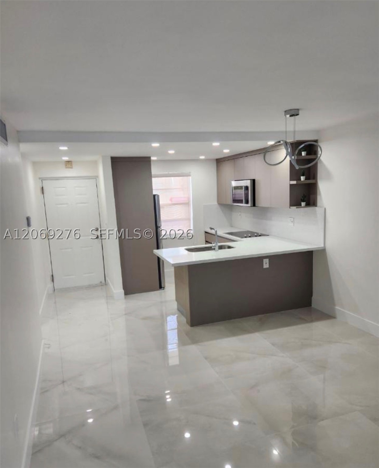9440 Fontainebleau Blvd 508 Property Photo 1
