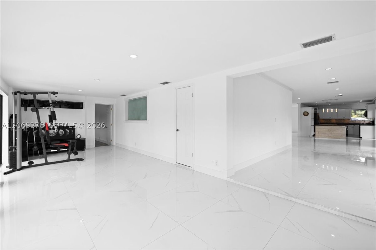 406 Lawn Acres Ct Property Photo 16