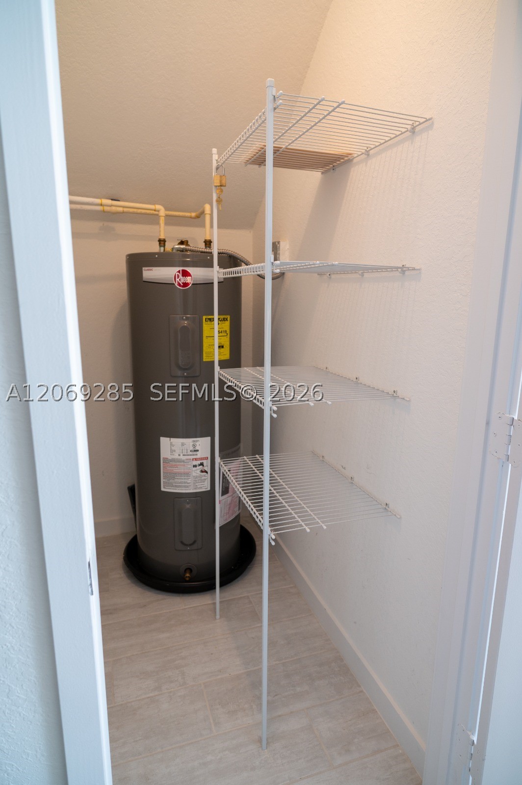 1026 Se 23rd Ave 0 Property Photo 6