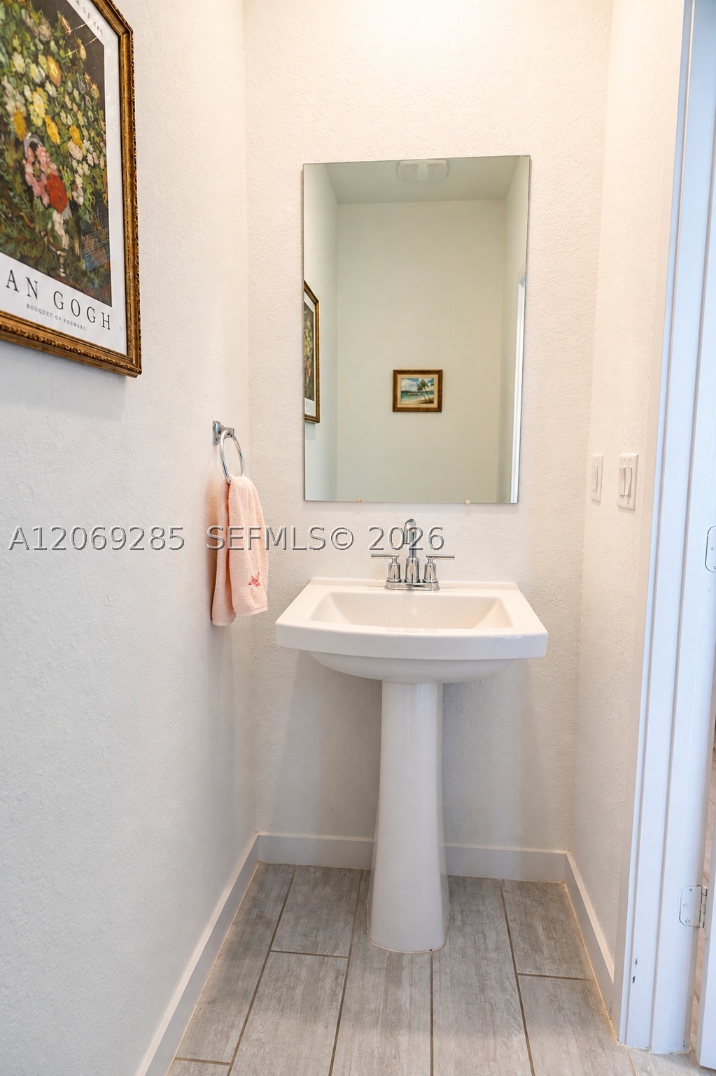 1026 Se 23rd Ave 0 Property Photo 12