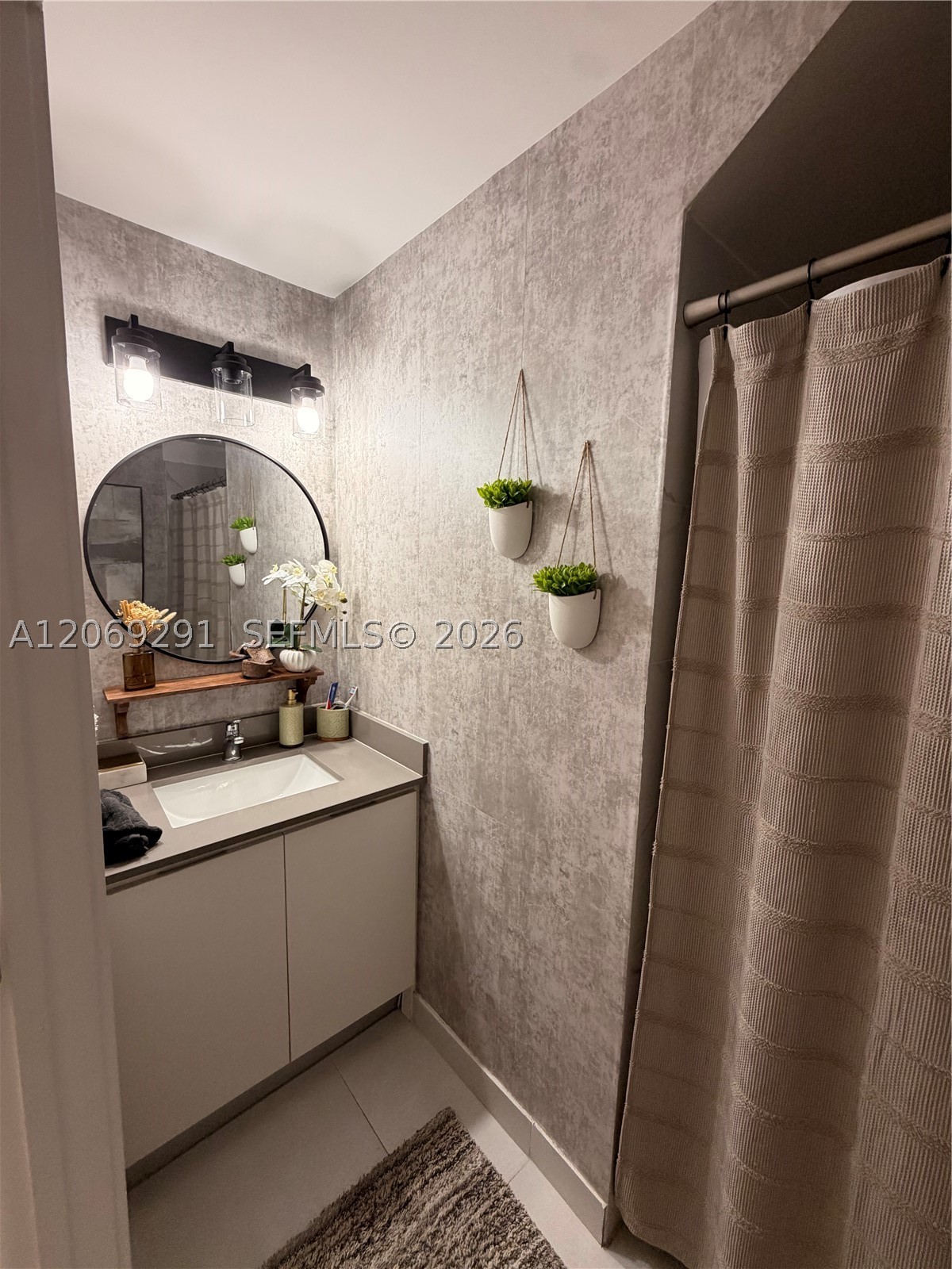 A12069291 Property Photo 6
