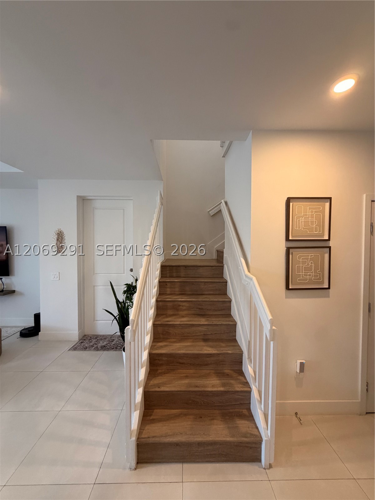 A12069291 Property Photo 8