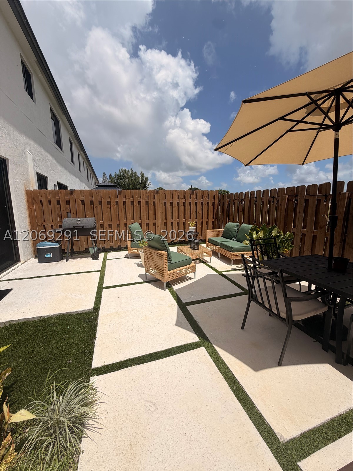 A12069291 Property Photo 18