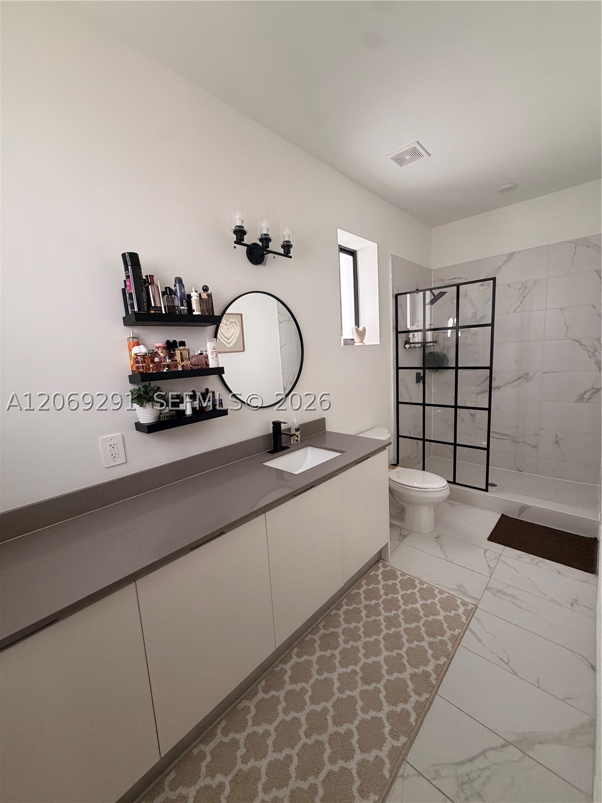 A12069291 Property Photo 19