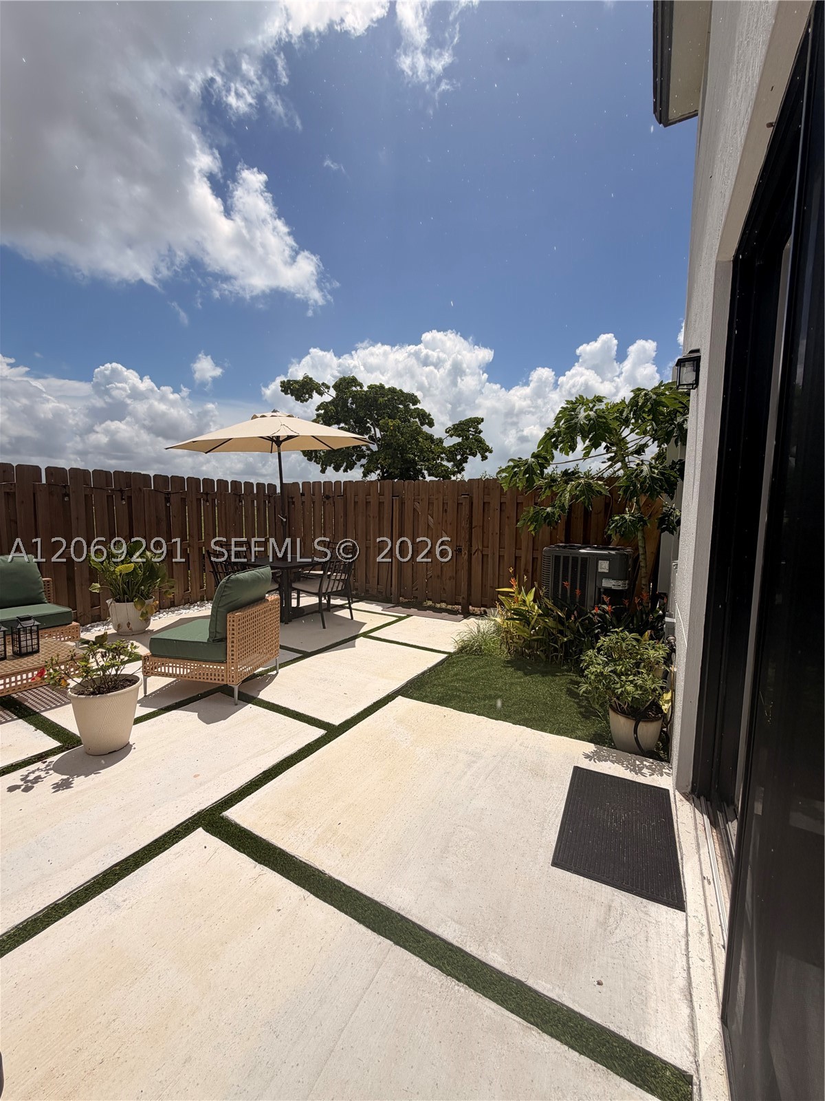 A12069291 Property Photo 21