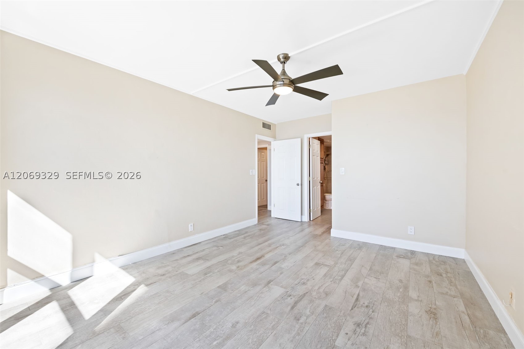 3700 Galt Ocean Dr 910 Property Photo 10