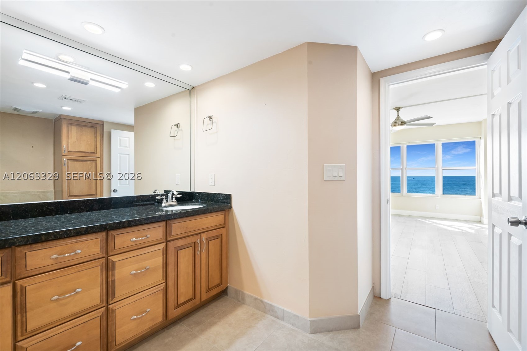 3700 Galt Ocean Dr 910 Property Photo 14