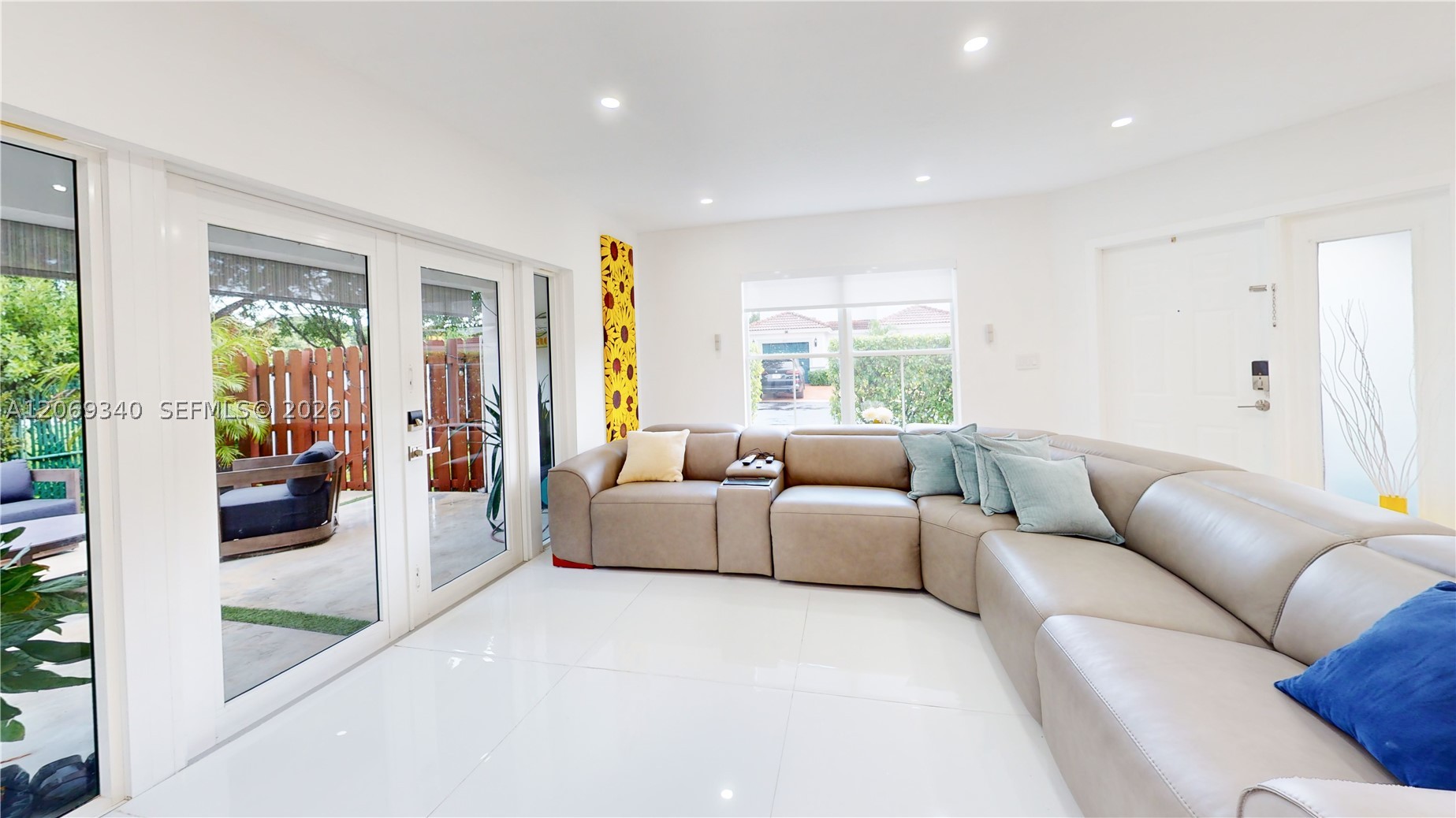 A12069340 Property Photo 5
