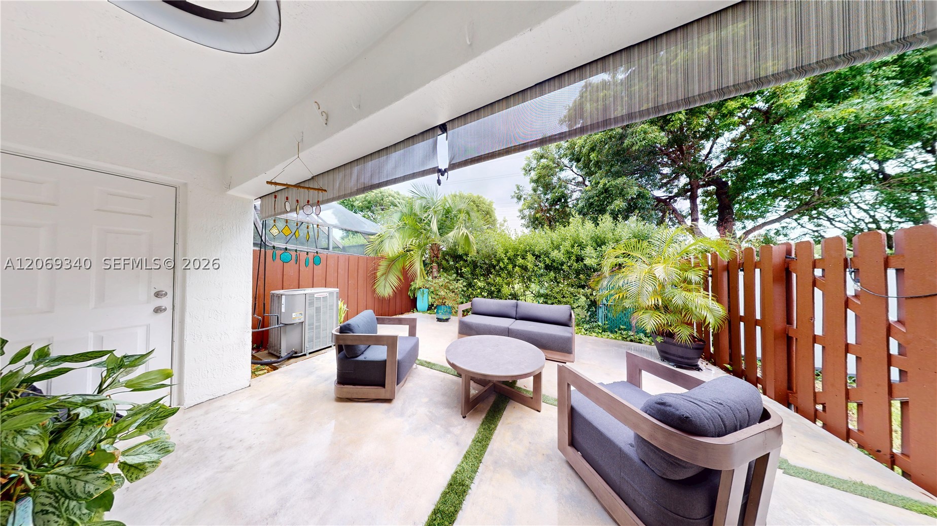A12069340 Property Photo 25