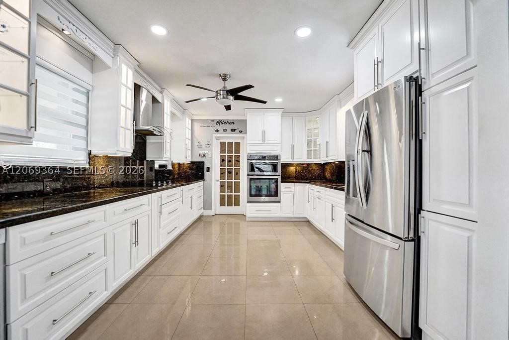 1750 71st St Property Photo 21