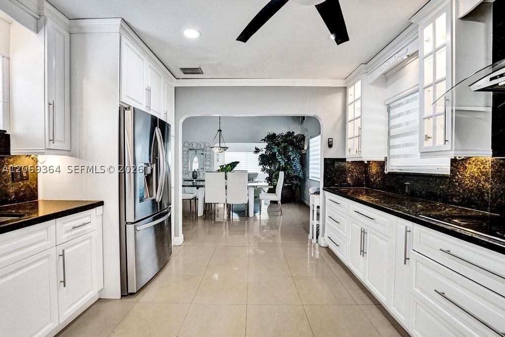 1750 71st St Property Photo 26