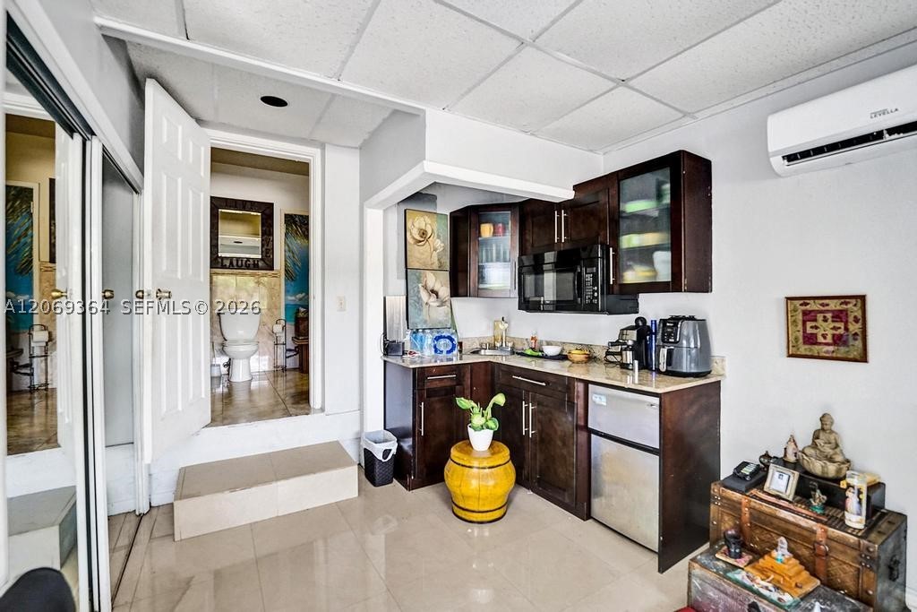 1750 71st St Property Photo 76