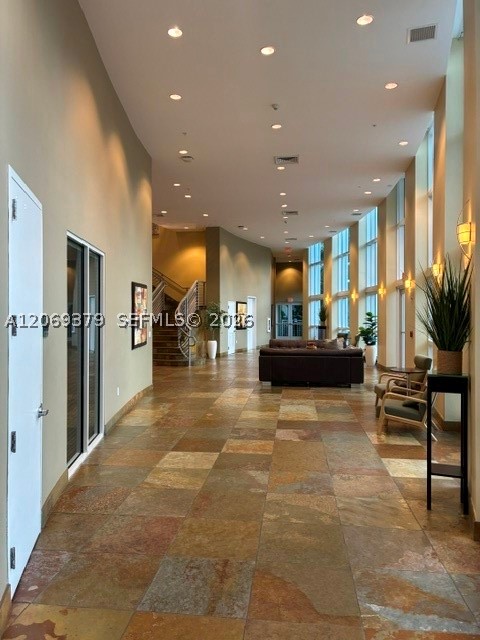 1755 E Hallandale Beach Blvd 701e Property Photo 3