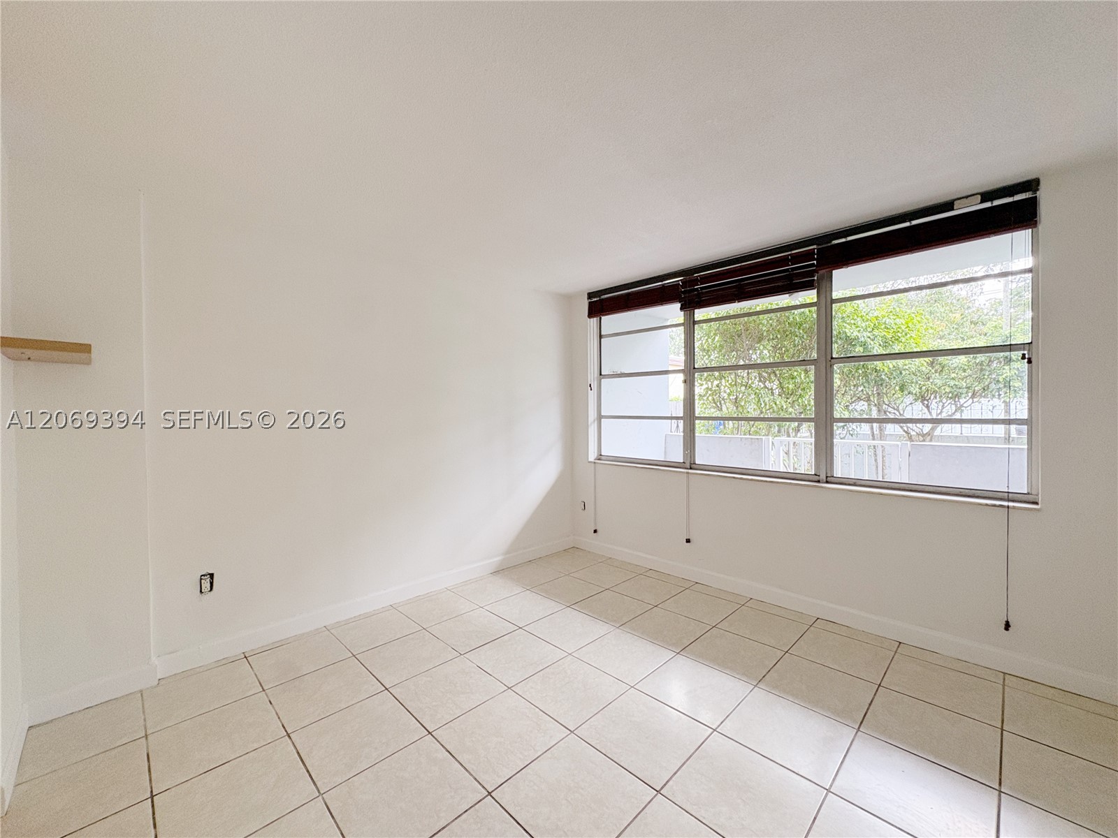 2175 Ne 170th St 104 Property Photo 15
