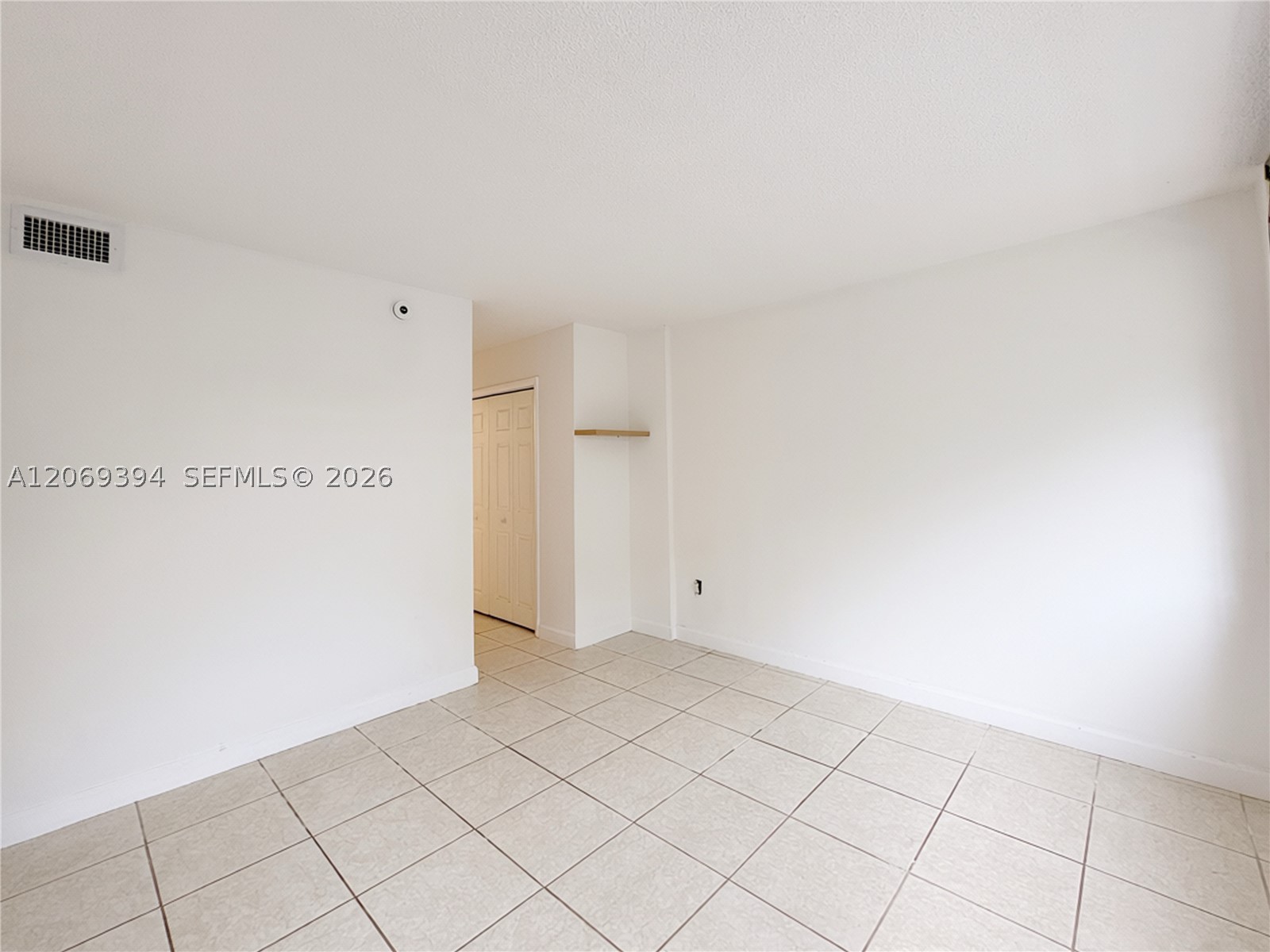 2175 Ne 170th St 104 Property Photo 17
