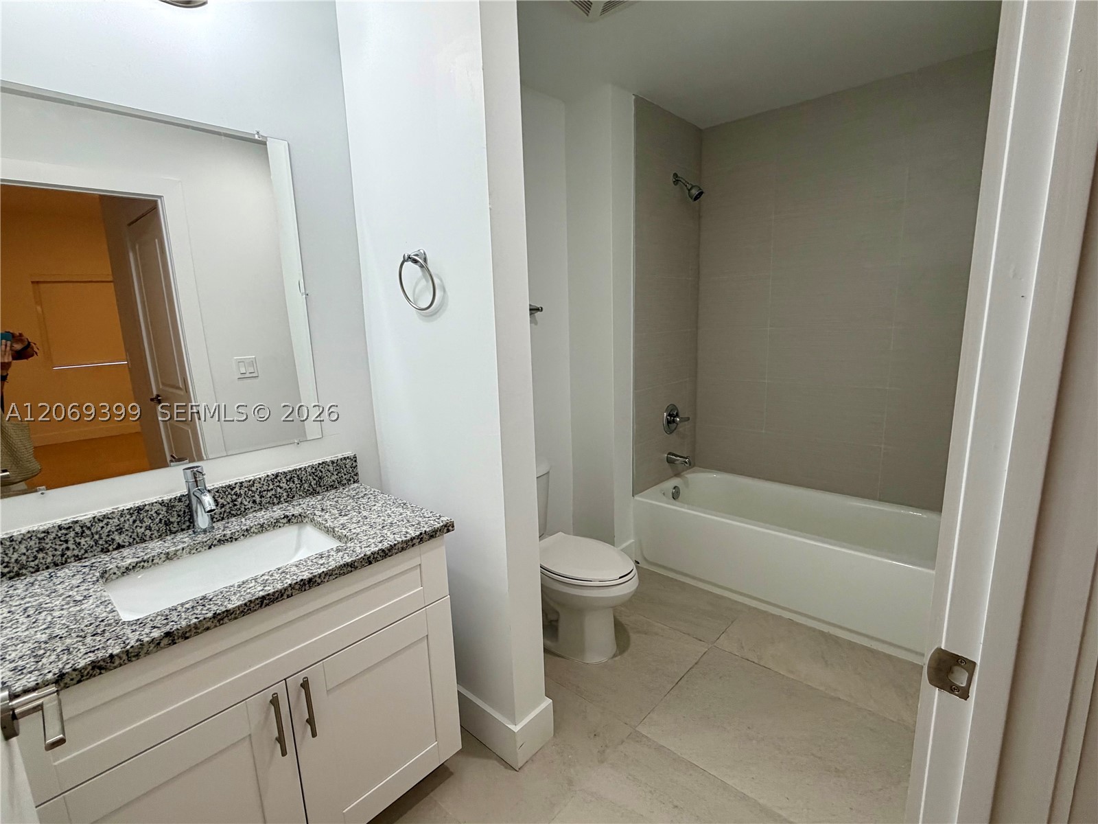 2641 Nw 24th Ct 203 Property Photo 4