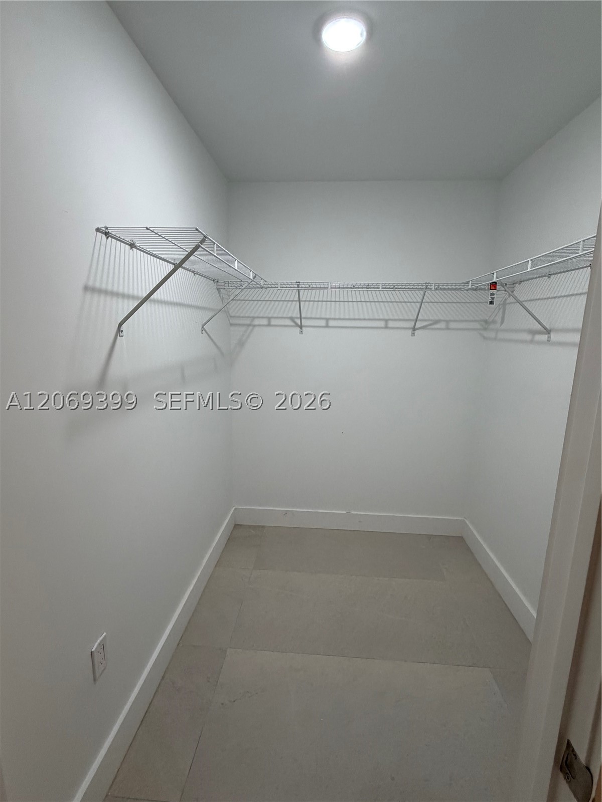 2641 Nw 24th Ct 203 Property Photo 5