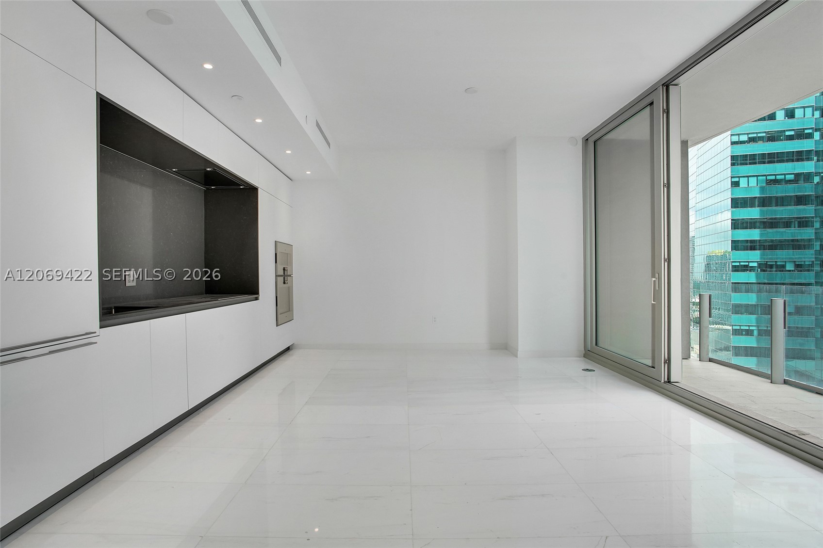 300 Biscayne Boulevard Way 3108 Property Photo 4