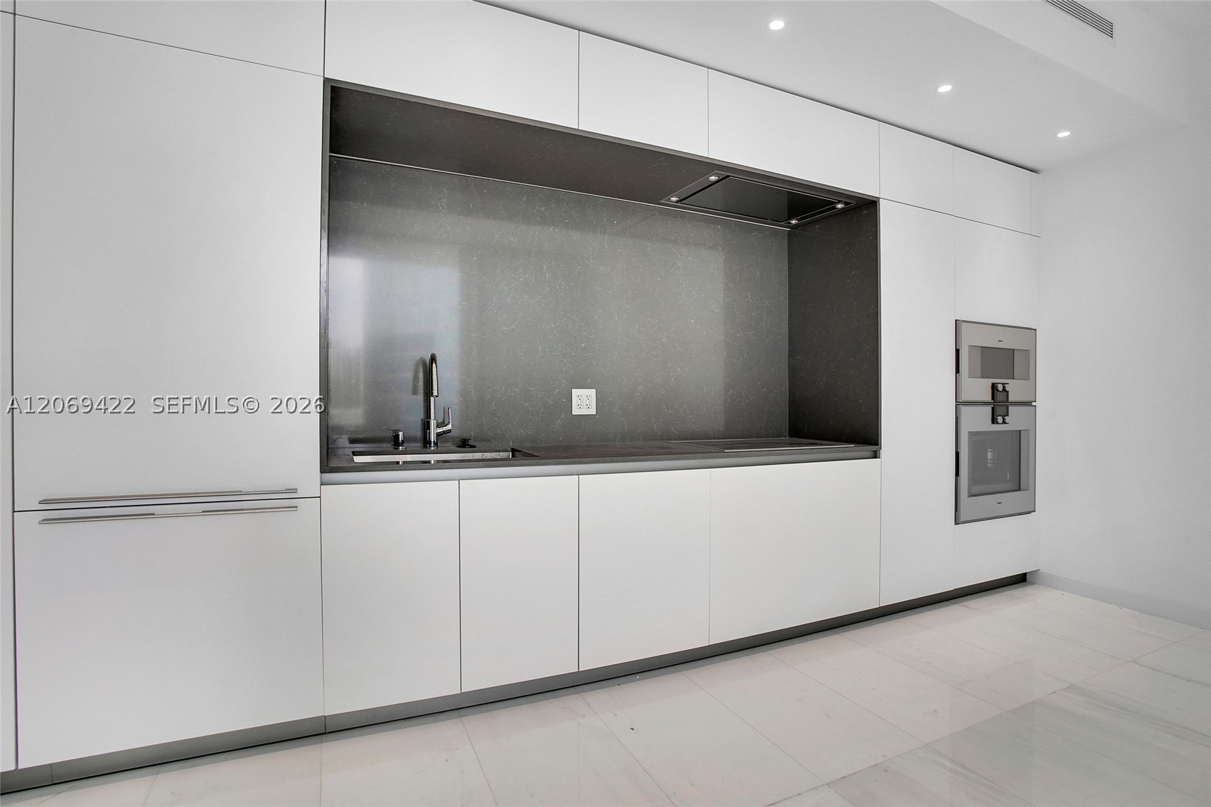300 Biscayne Boulevard Way 3108 Property Photo 6