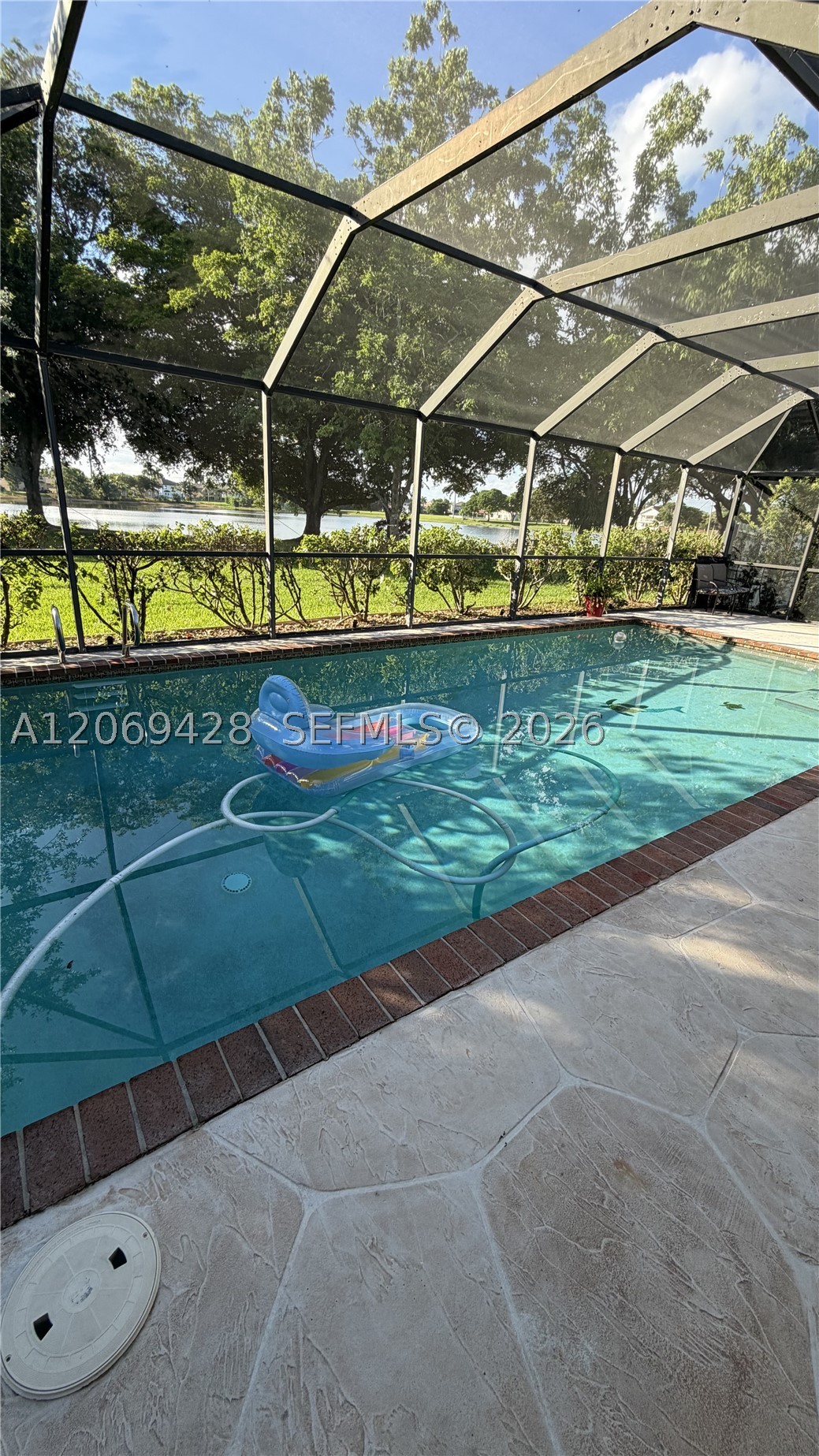 1676 S Goldeneye Ln Property Photo 3