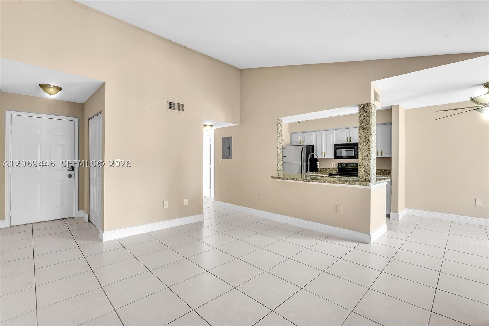 2667 Nw 33rd St 2413 Property Photo 2