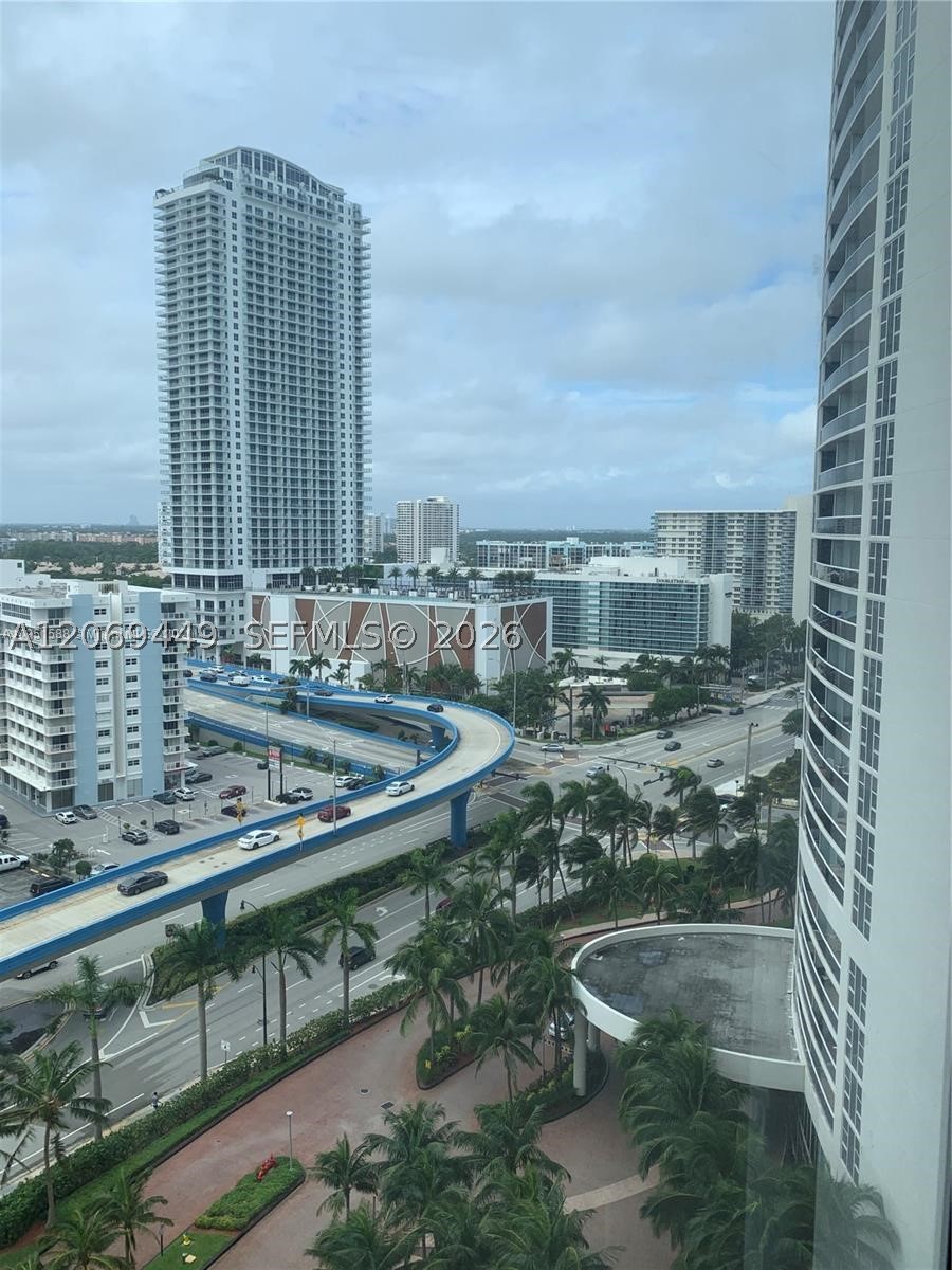 1830 S Ocean Dr 1607 Property Photo 2